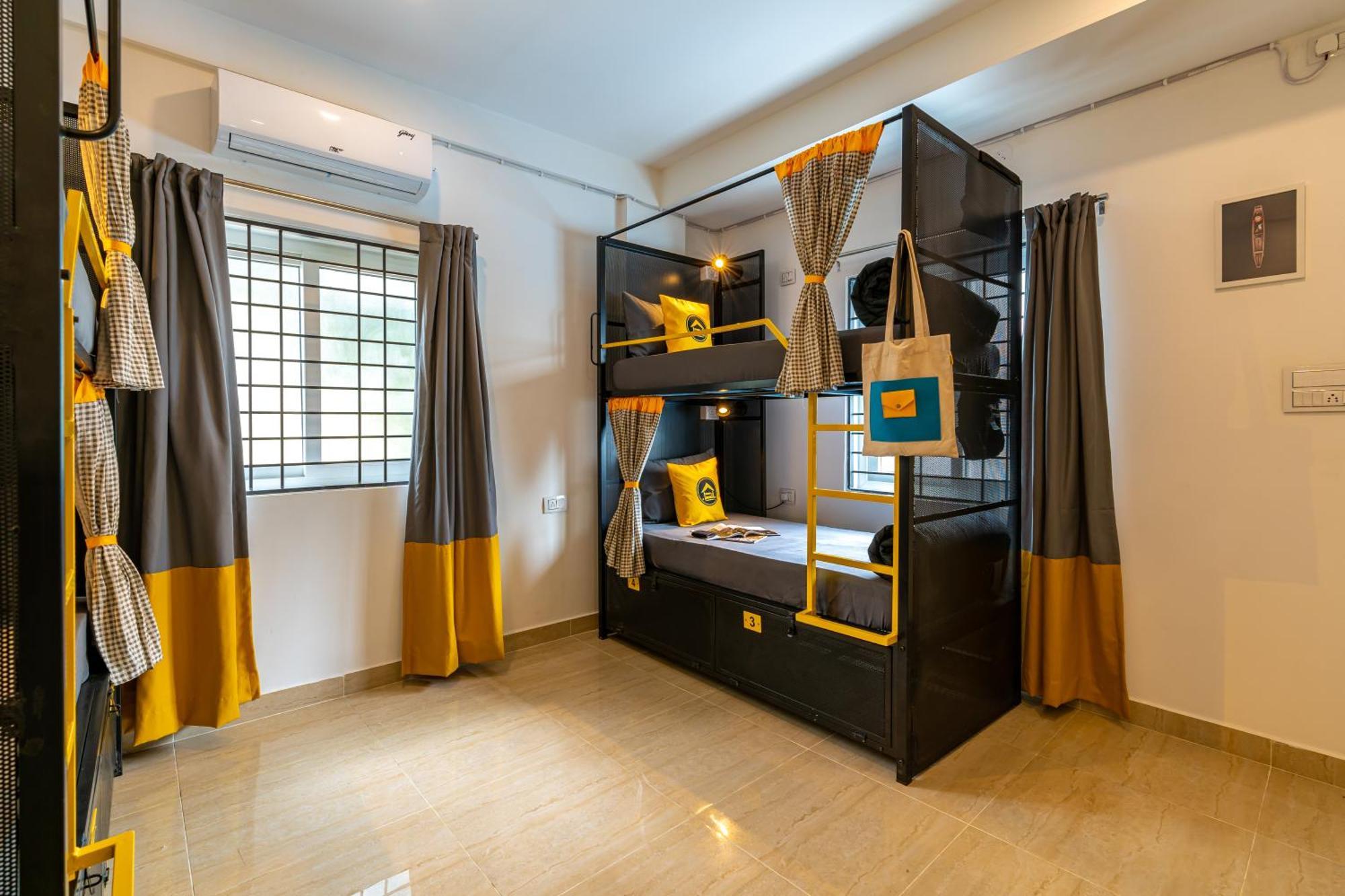 The Hosteller Bangalore, Koramangala Exterior foto